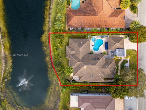 622 E Enclave Cir E Pembroke Pines FL 33027