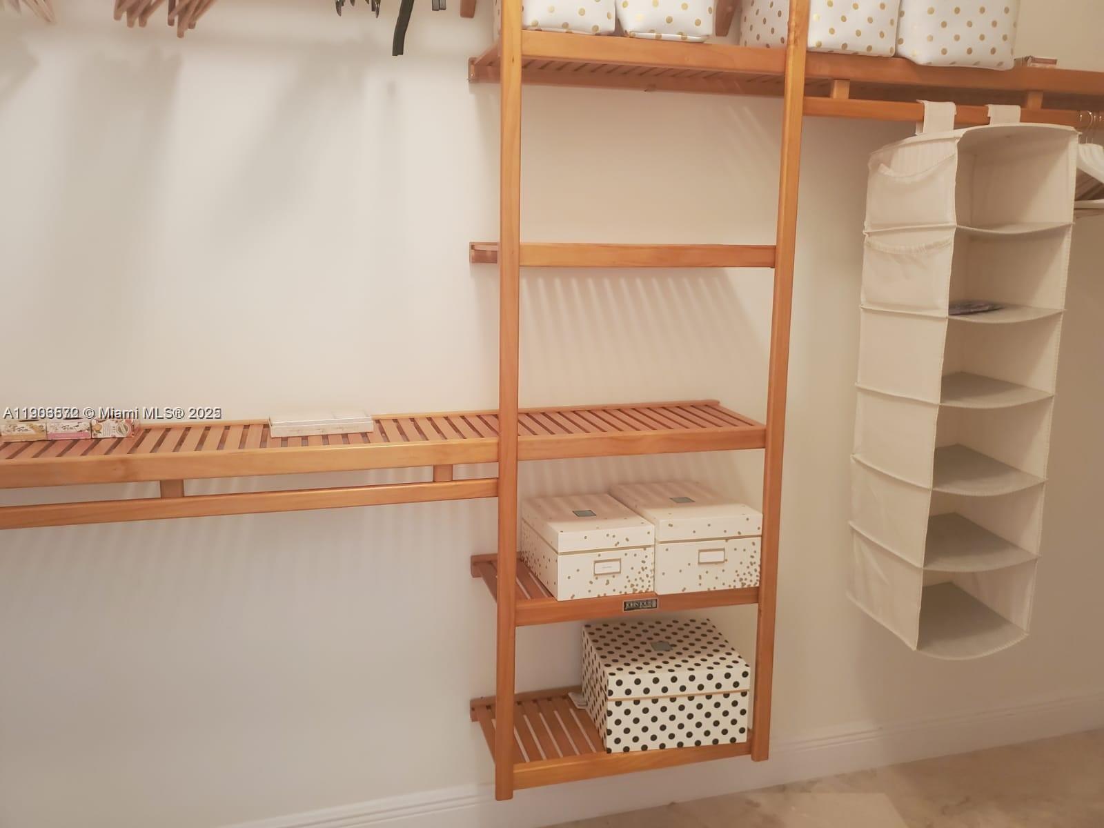 TURNBERRY VILLAGE SO TOWE - Residential