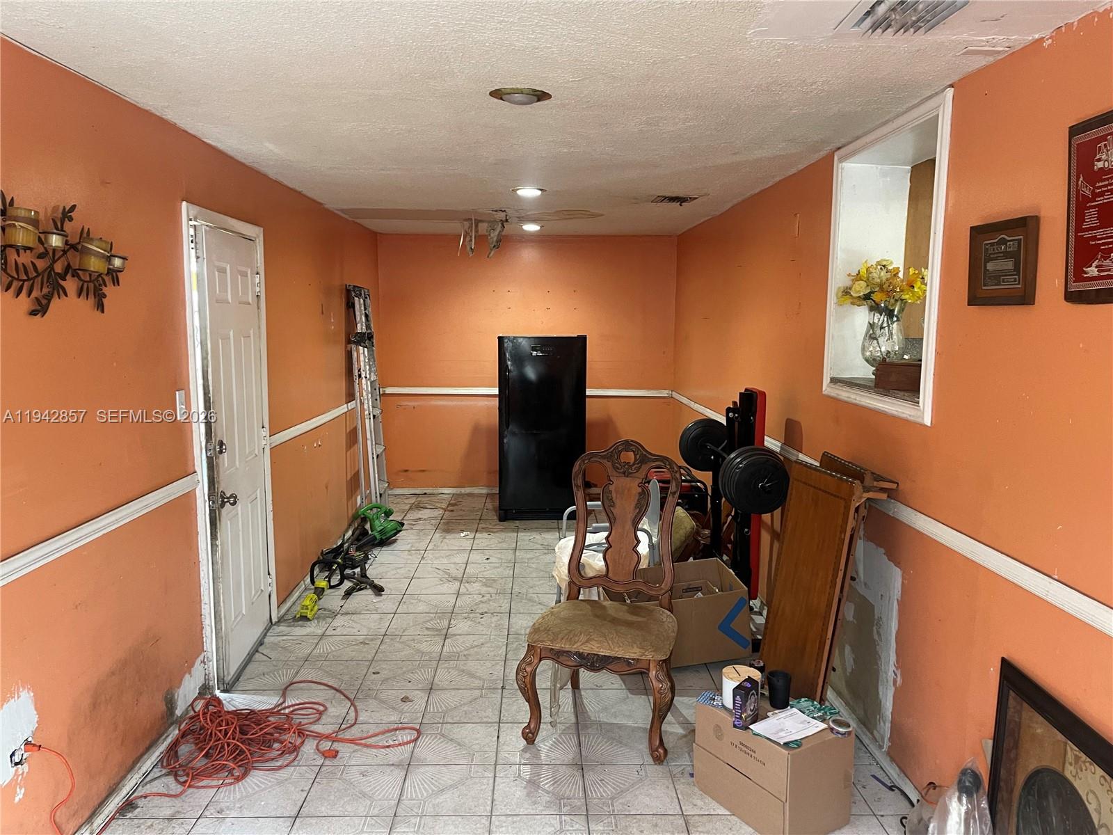 THE TROPICS AMD - Residential