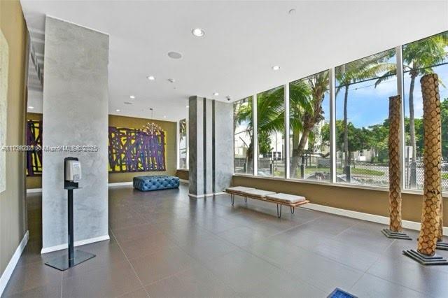Rental Property at 2100 Park Ave 404, Miami Beach, Miami-Dade County, Florida - Bedrooms: 2 
Bathrooms: 2  - $4,600 MO.