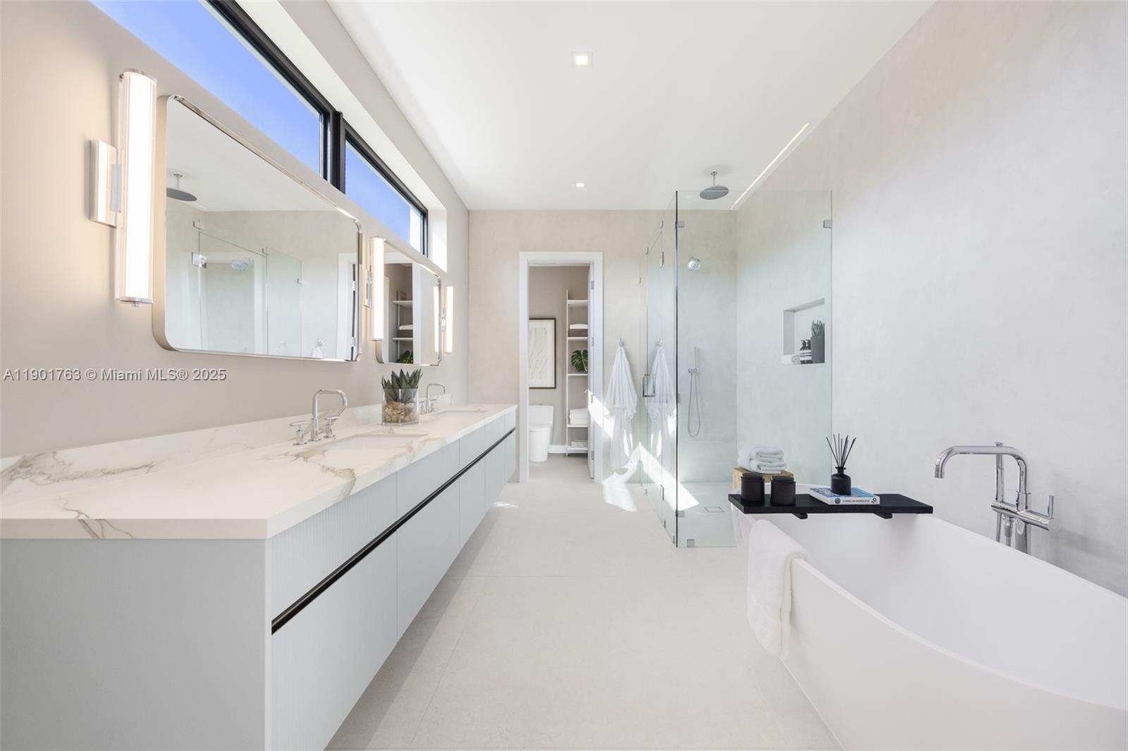 THE ROADS TOWNHOUSE - Residential