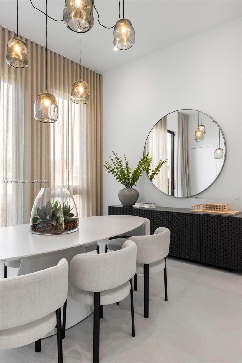 THE ROADS TOWNHOUSE - Residential