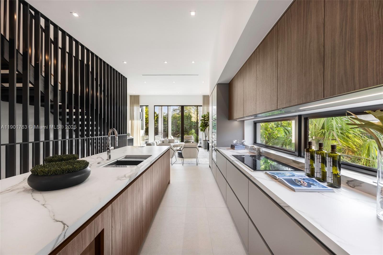 THE ROADS TOWNHOUSE - Residential
