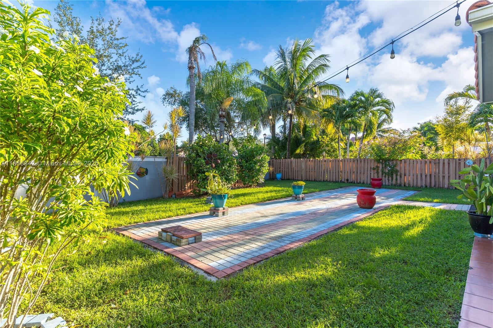 15990 SW 110th St