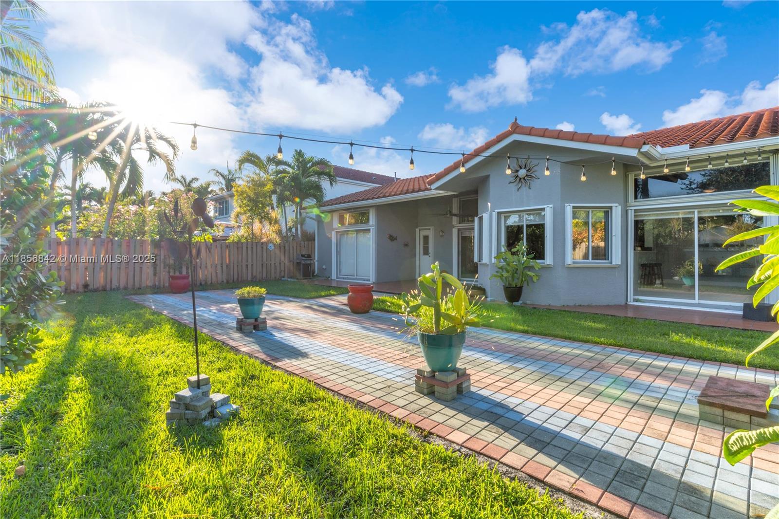 15990 SW 110th St