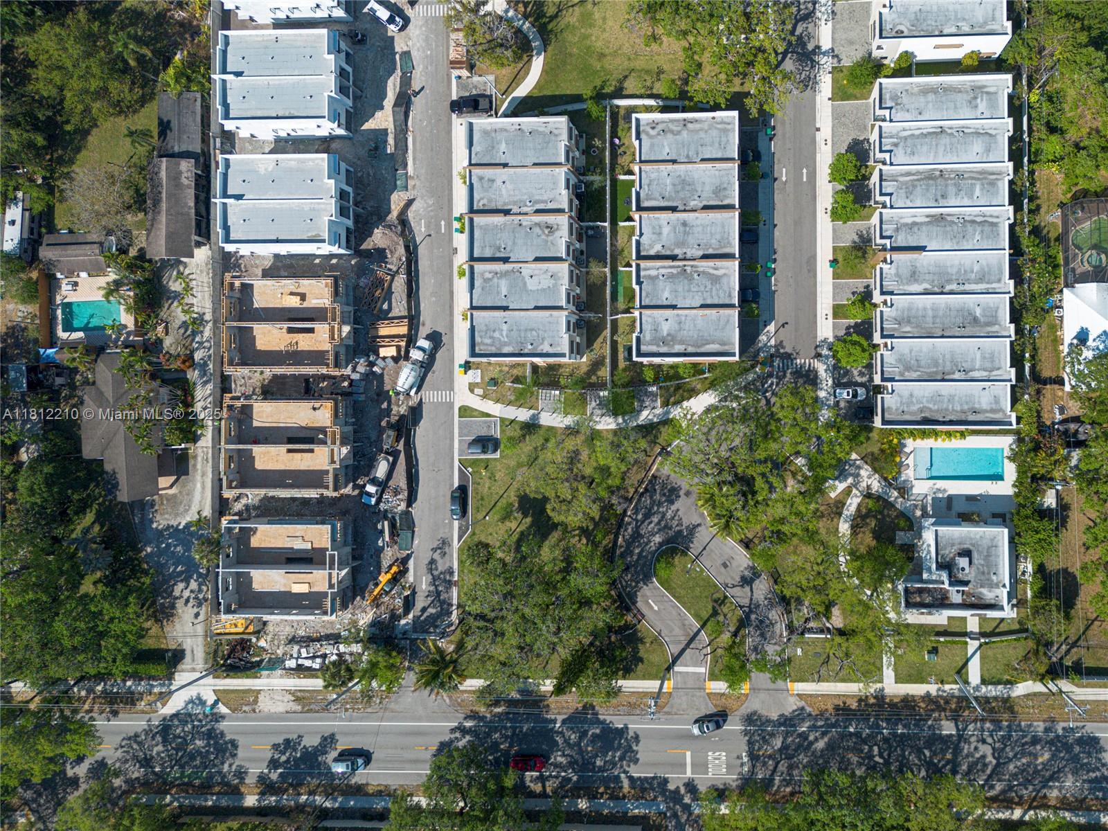 OAKS PLACE - Residential