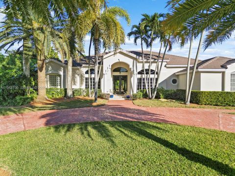 8945 SW 162nd Ter Palmetto Bay FL 33157