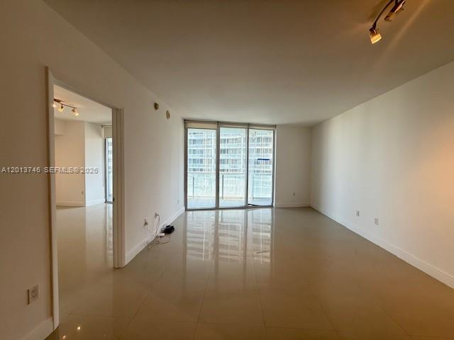 ICONBRICKELL CONDO NO 1 - Residential Lease