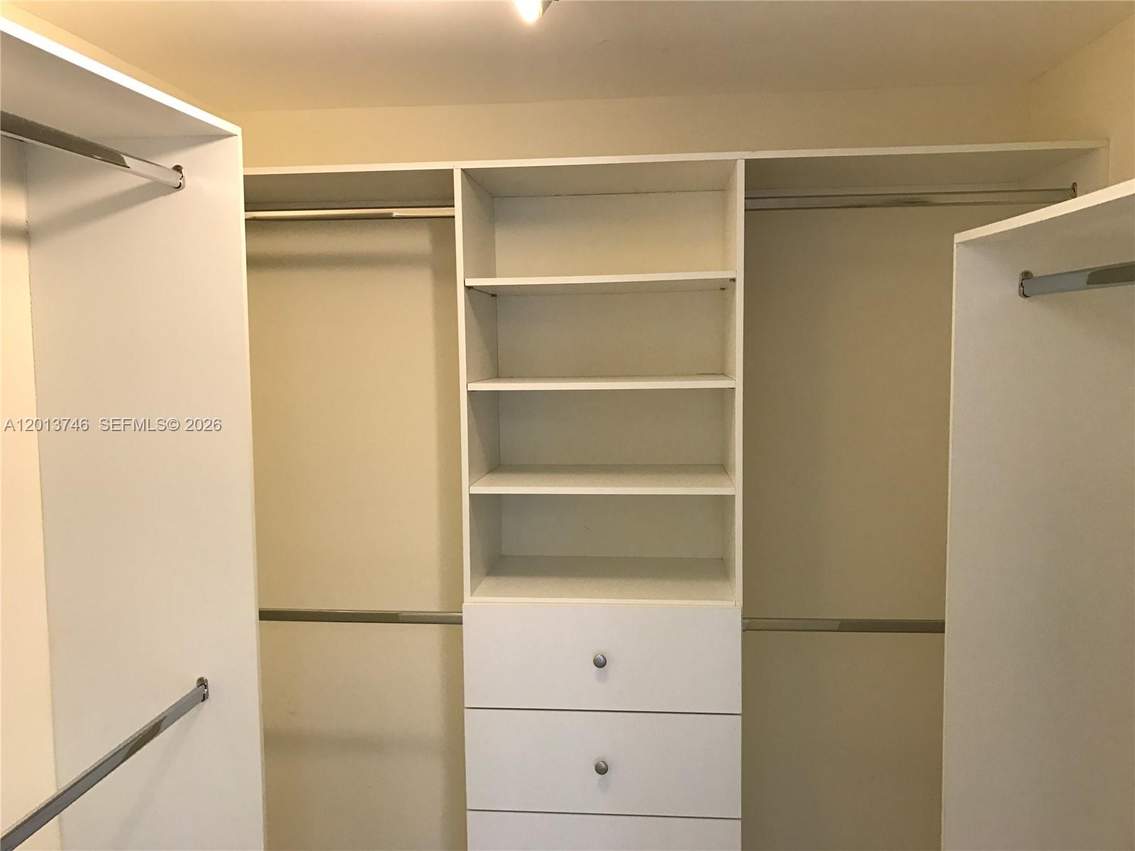 ICONBRICKELL CONDO NO 1 - Residential Lease