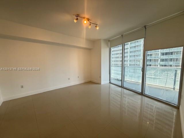 ICONBRICKELL CONDO NO 1 - Residential Lease