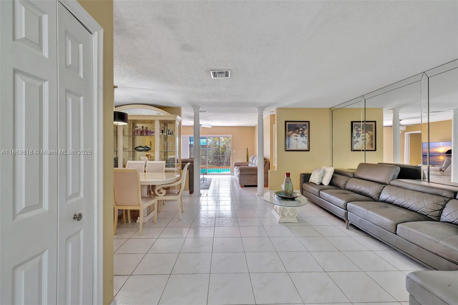 1905 SW 87th Ave