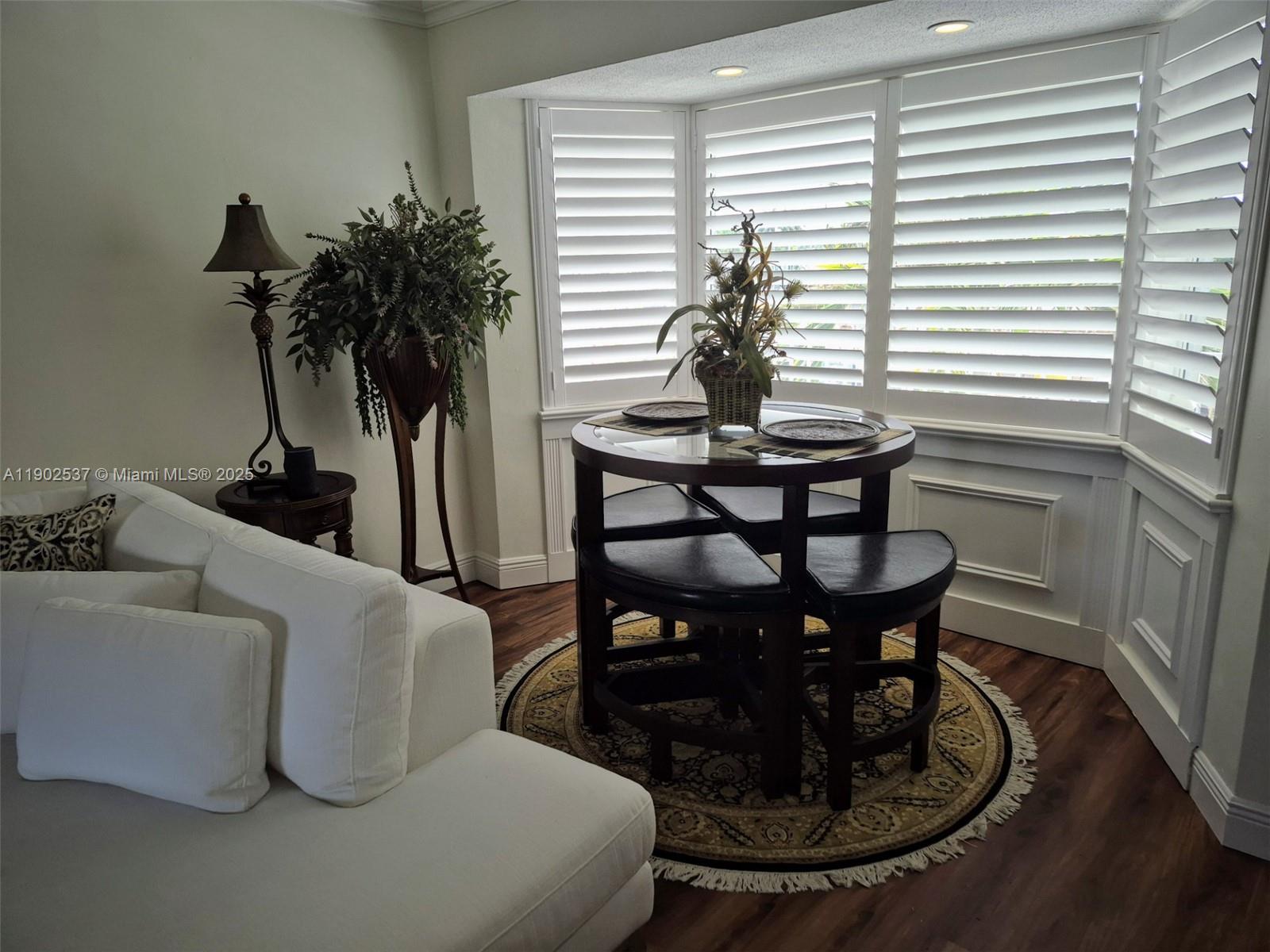 BURTON POINT - Residential