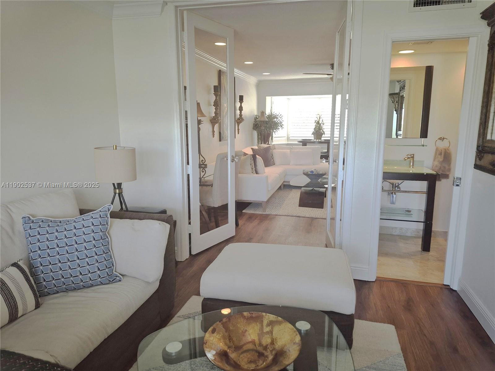 BURTON POINT - Residential