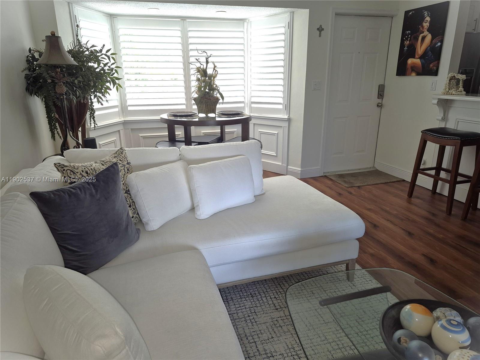 BURTON POINT - Residential