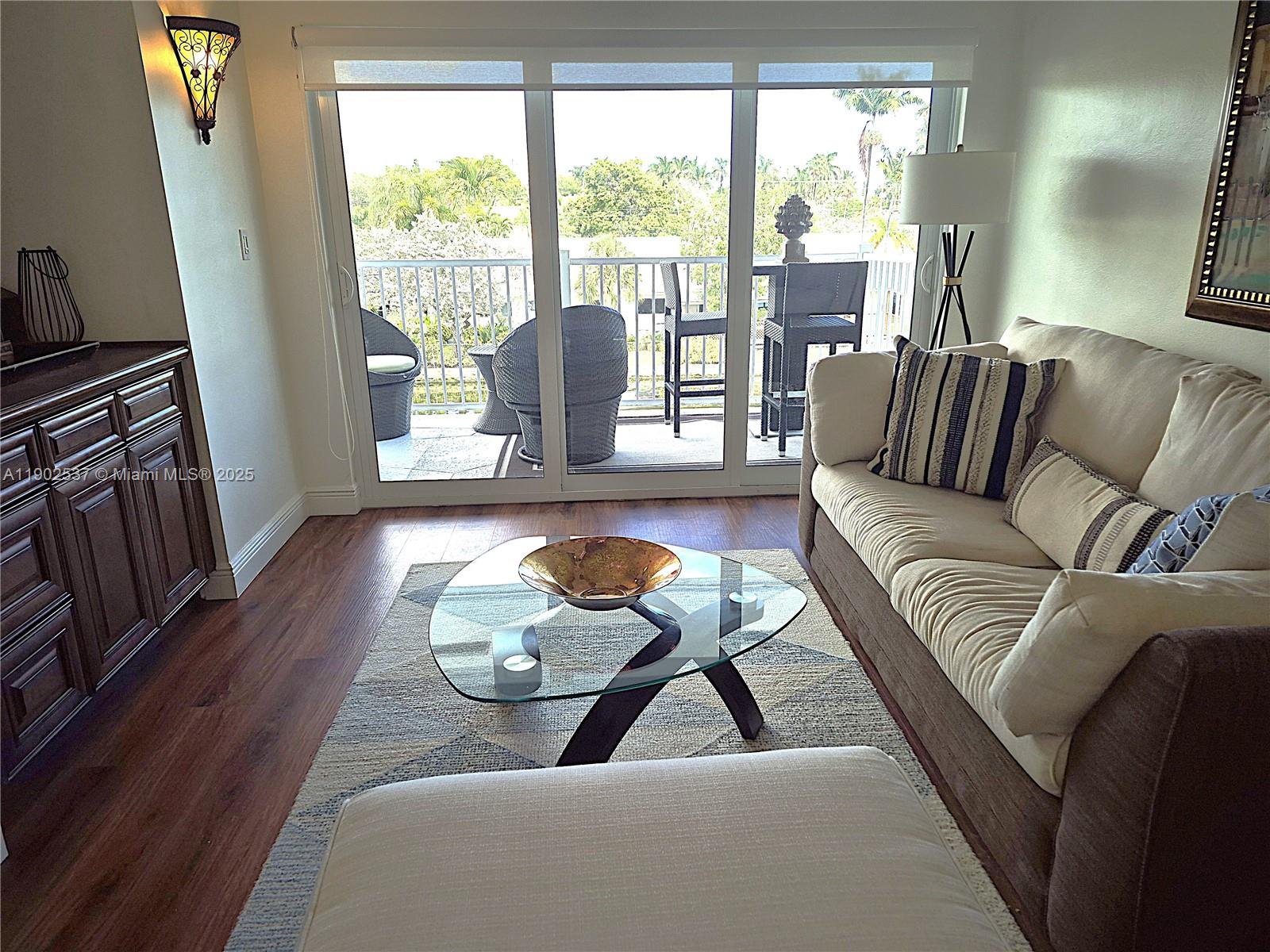 BURTON POINT - Residential