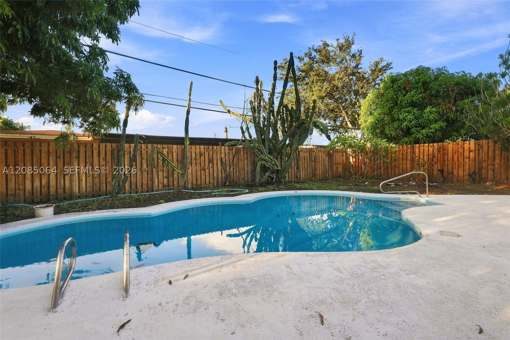 7470 NW 21st Ct, Sunrise FL 33313