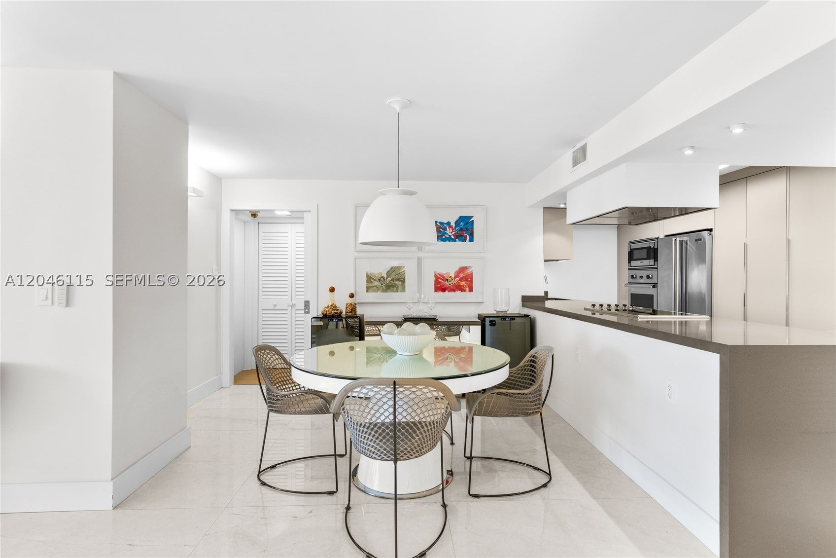 5757 Collins Ave 2207