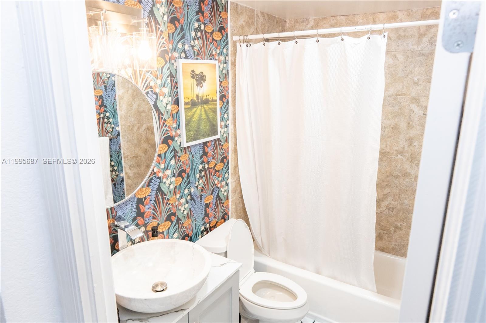 7501 E Treasure Dr 5M