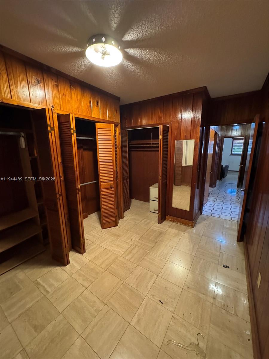 FLOYD GOVE ESTATE - Residential