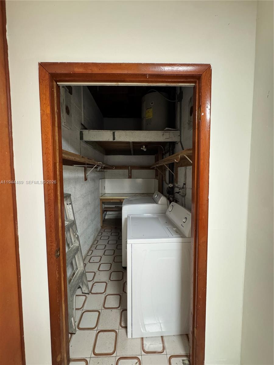 FLOYD GOVE ESTATE - Residential