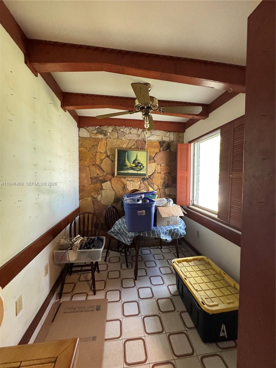 FLOYD GOVE ESTATE - Residential