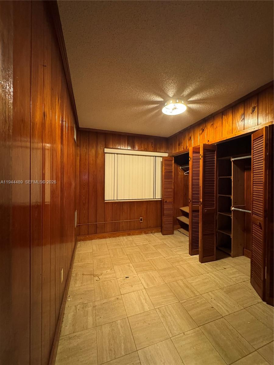 FLOYD GOVE ESTATE - Residential