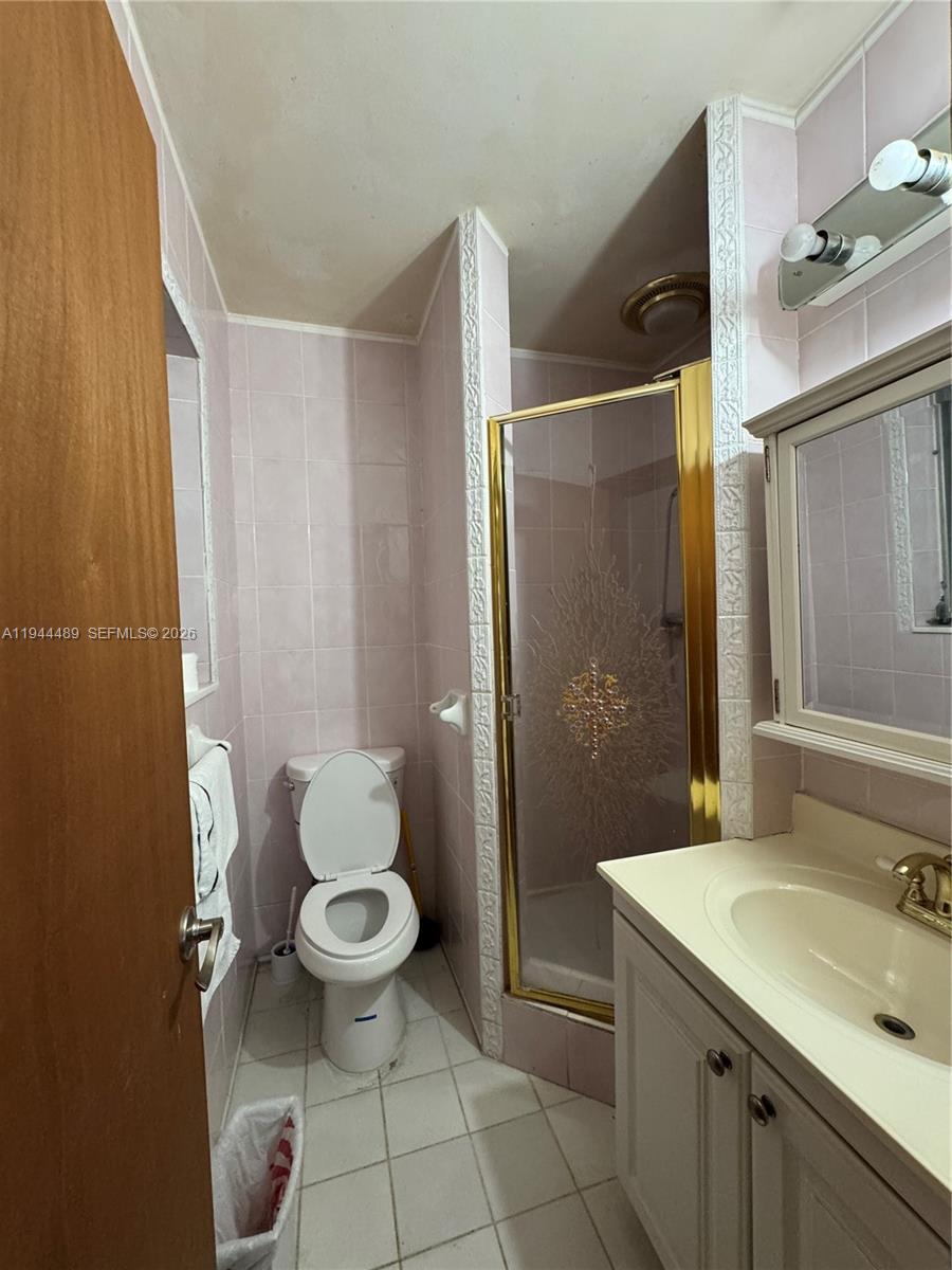 FLOYD GOVE ESTATE - Residential