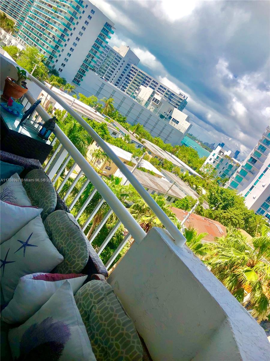 LIVE THE SOBE LIFE IN THIS REMODELED UNFURNISHED 2 BED/2 BATH UNIT IN A BOUTIQUE BUILDING WITH ALL AMENITIES INCLUDED! ENJOY CLEAN LINES OF CONTEMPORARY STYLE AT THIS FUNCTIONAL SPLIT FLOOR PLAN UNIT. NEWLY REMODELED KITCHEN WITH BRAND-NEW GE STAINLESS-STEEL APPLIANCES. UPGRADED BATHROOMS. BUILDING REMODELED. LOCATED IN THE HEART OF SOBE 1/2 BLOCK FROM LINCOLN RD. WALK TO RESTAURANTS, CINEMA, SHOPPING & ENTERTAINMENT. 7TH FLOOR WITH HURRICANE SHUTTERS, TILE FLOORS, 1,000 SF (APPROX.), WASHER & DRYER IN THE UNIT, 1 COVERED PARKING (ADDITIONAL PARKING AVAILABLE FOR RENT), EASY ACCESS TO I-95. ALL AMENITIES INCLUDED: GYM, SAUNA, POOL, JACUZZI, RECREATIONAL ROOM WITH POOL TABLE, EXTENDED CABLE TV AND WATER INCLUDED IN RENT. ($150 VALUE). TENANT UNTIL 02/28/25. SHOWING 24 HRS.