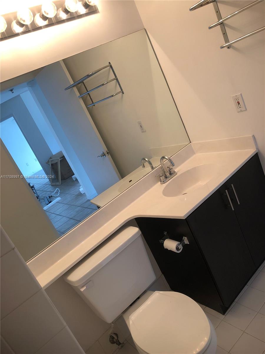 BAYVIEW PLAZA CONDO - Residential Lease