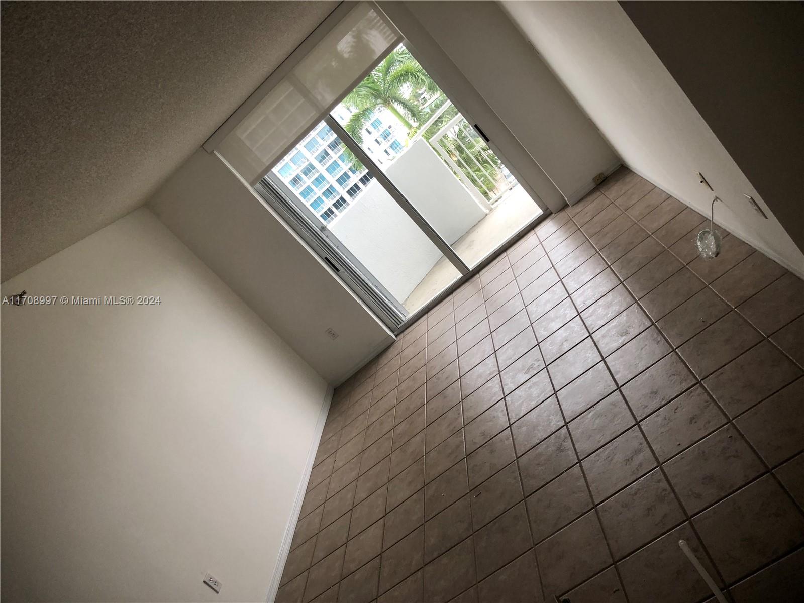 BAYVIEW PLAZA CONDO - Residential Lease
