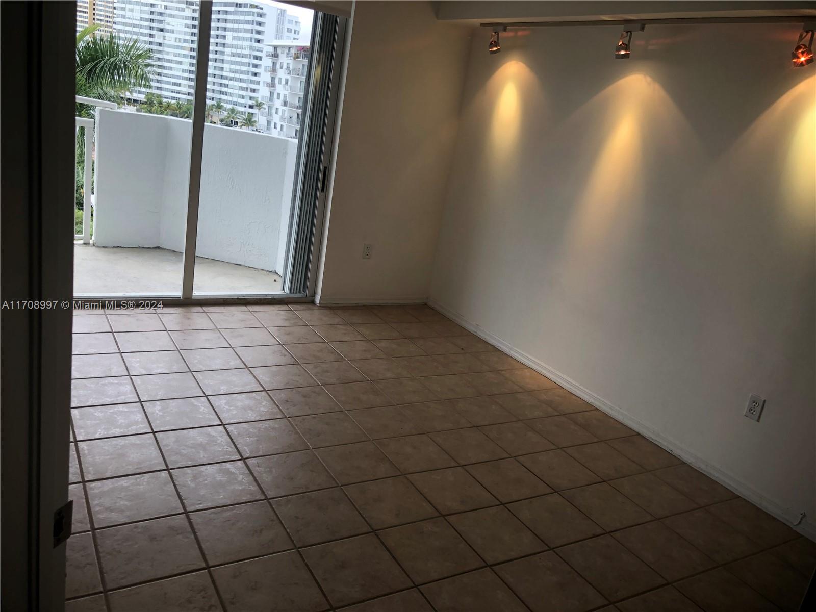 BAYVIEW PLAZA CONDO - Residential Lease