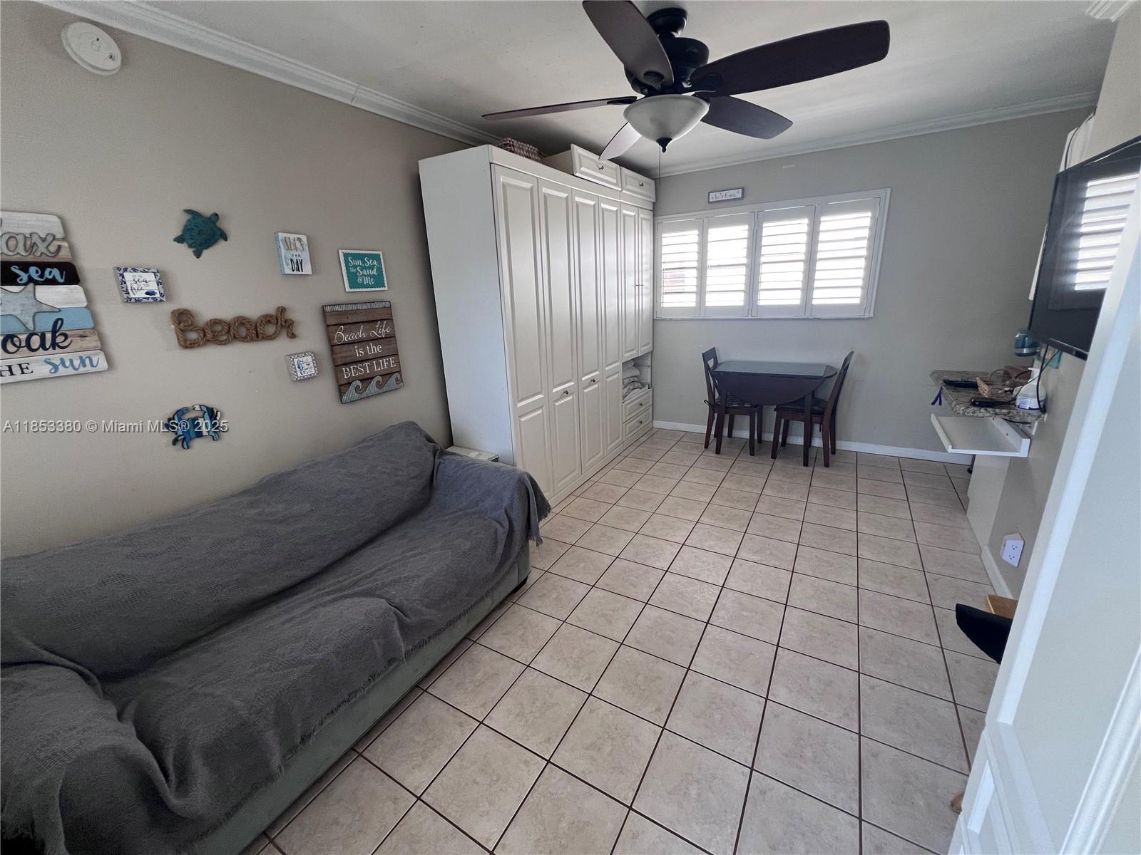 322 Harding St B206