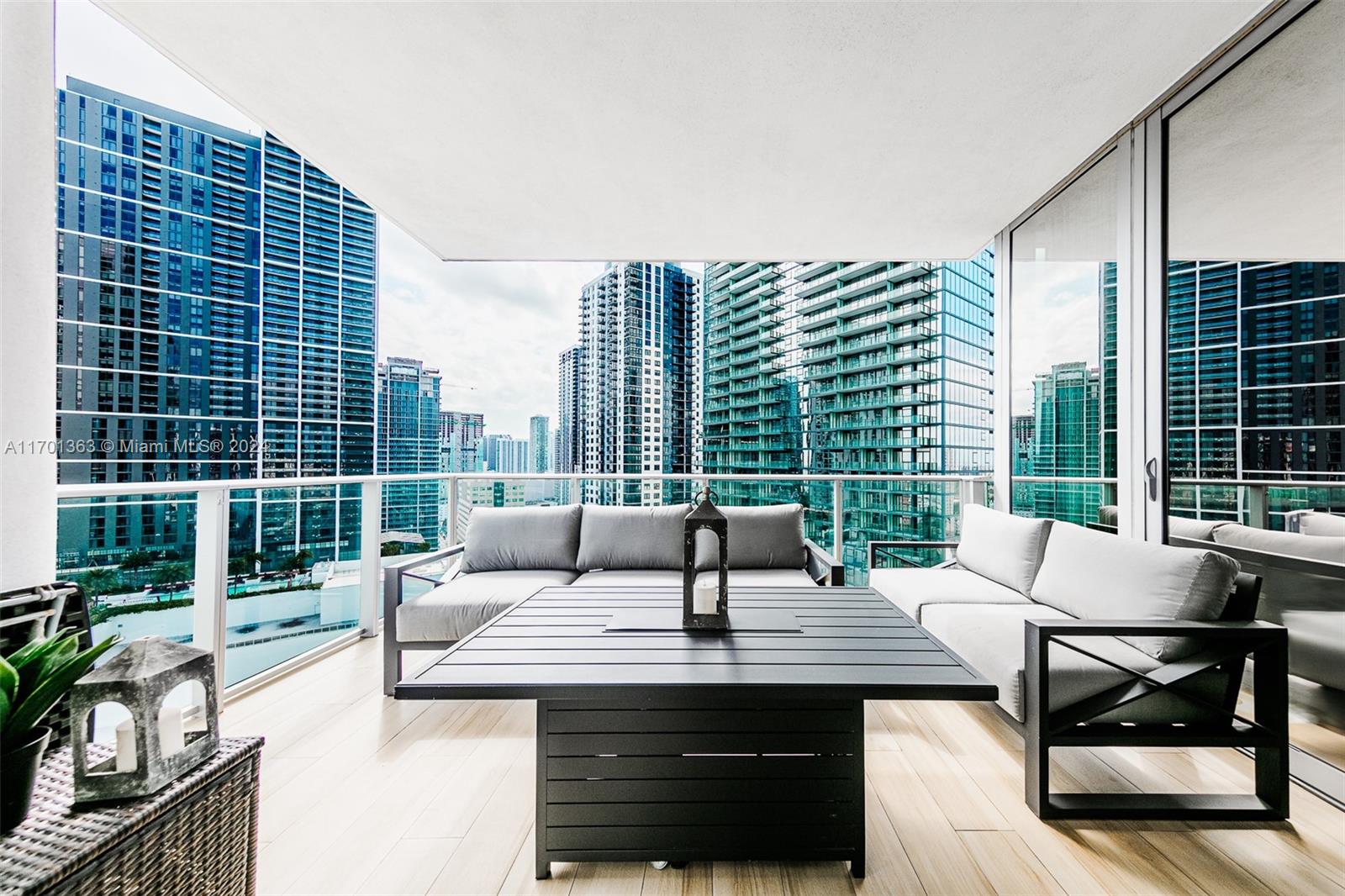 PARAMOUNT MIAMI WORLDCENT - Residential