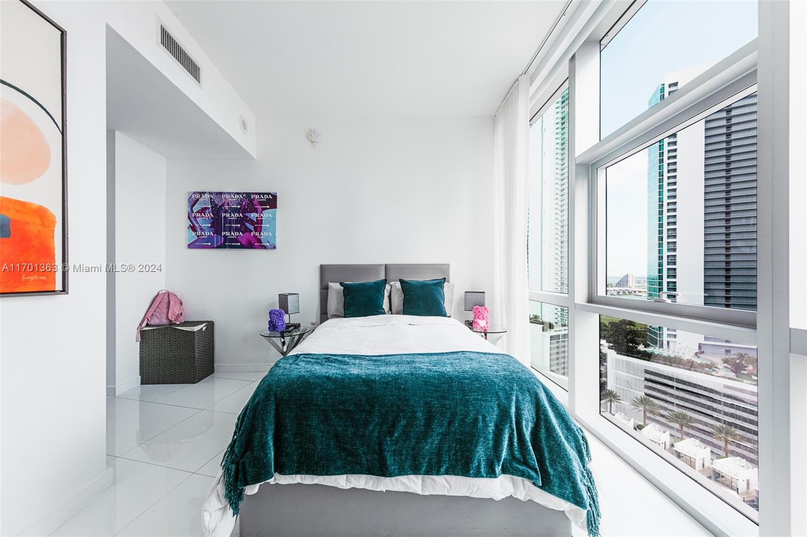 PARAMOUNT MIAMI WORLDCENT - Residential