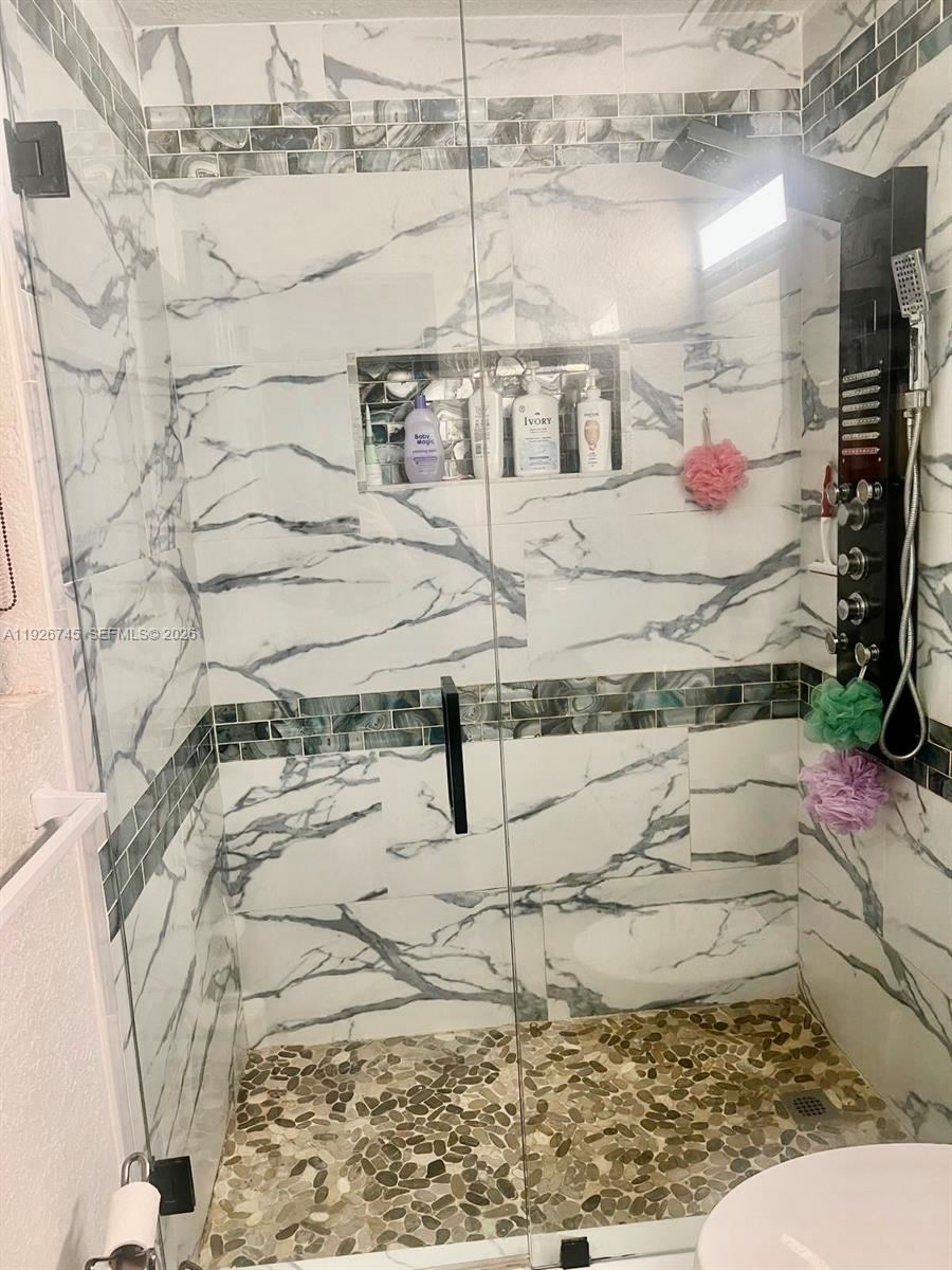 VENETIAN GARDENS ACRESPB - Residential