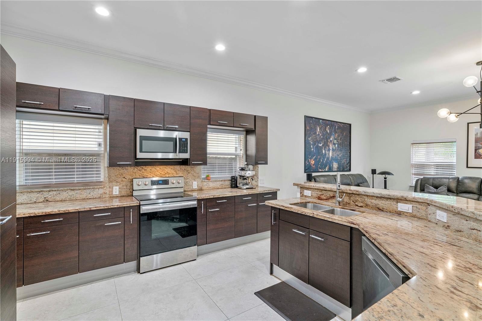 RIVER SECTION OF CROISSAN - Residential Lease