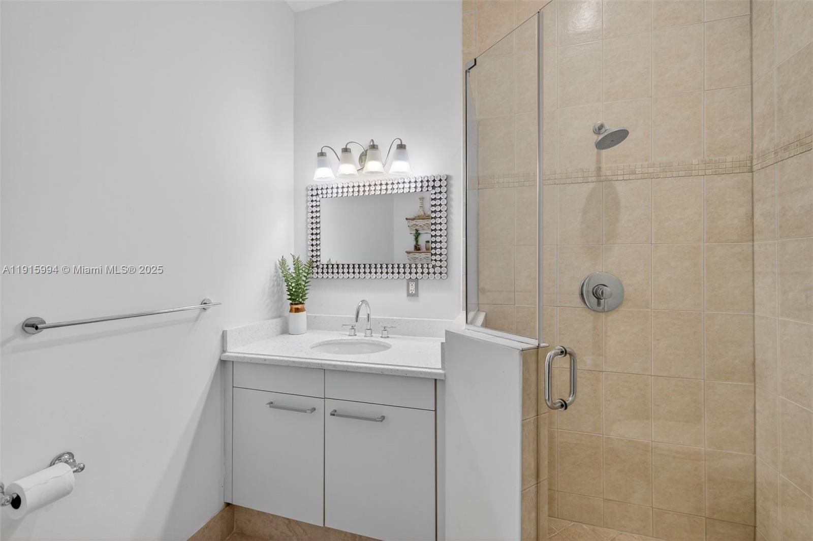 RIVER SECTION OF CROISSAN - Residential Lease