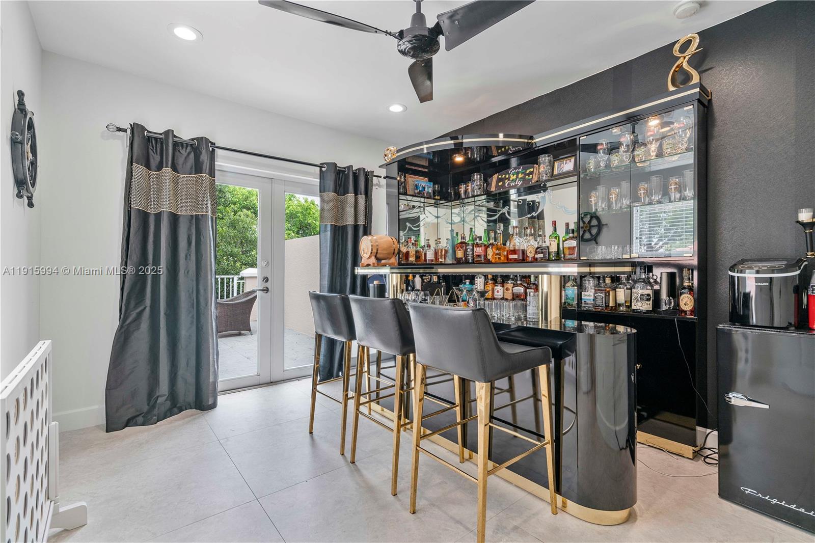 RIVER SECTION OF CROISSAN - Residential Lease