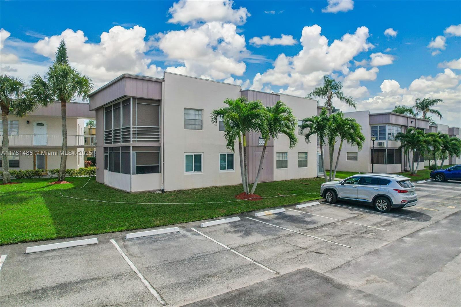 KINGS POINT CAPRI CONDOS - Residential Lease