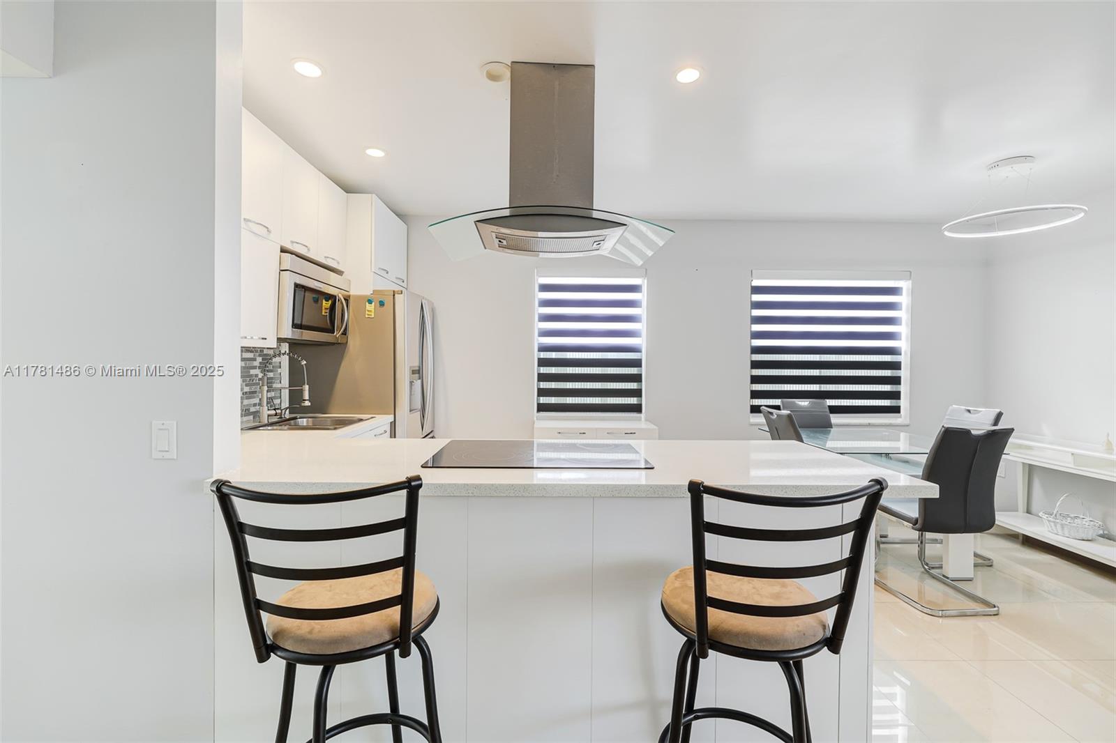 KINGS POINT CAPRI CONDOS - Residential Lease