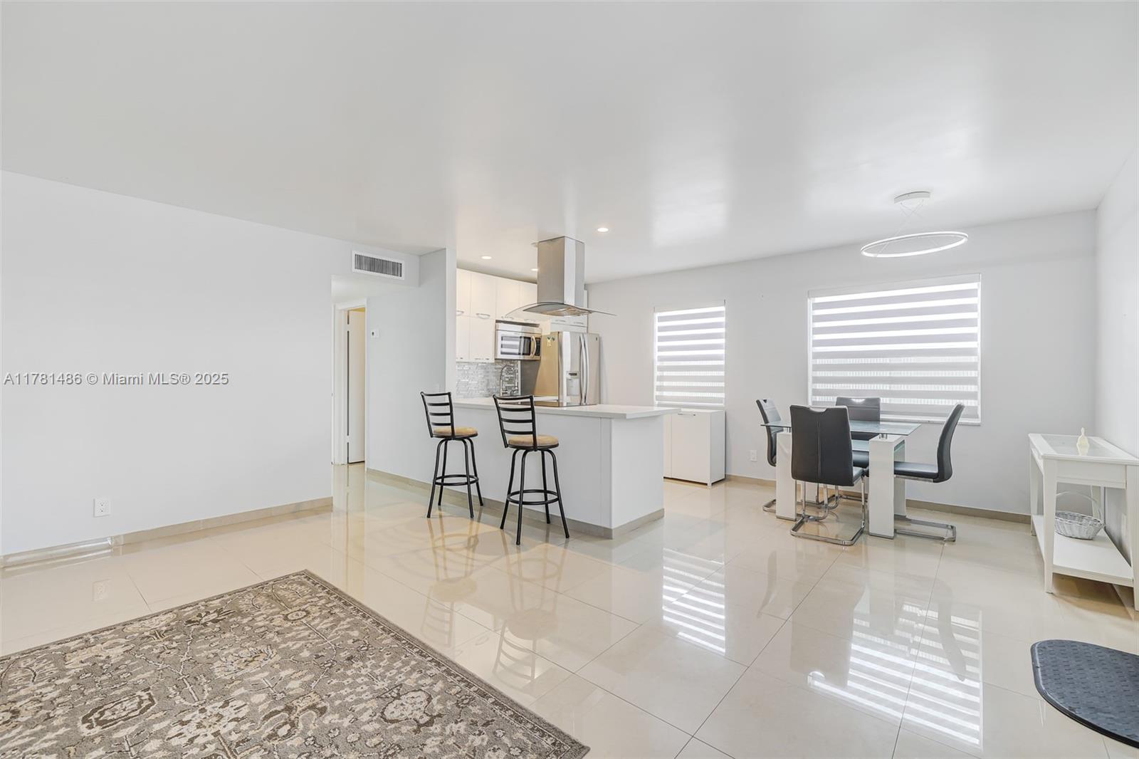 KINGS POINT CAPRI CONDOS - Residential Lease