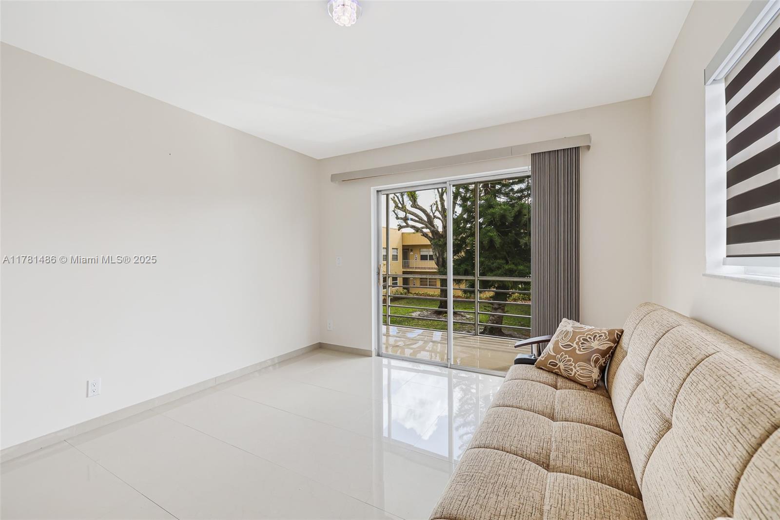 KINGS POINT CAPRI CONDOS - Residential Lease