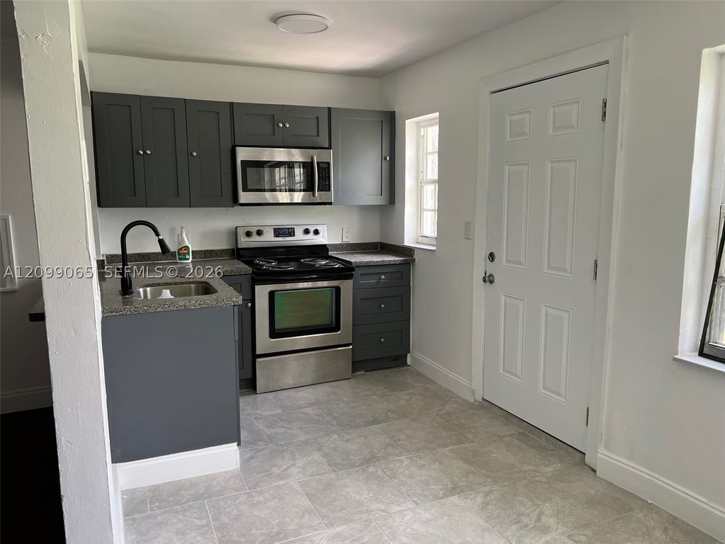 Photo of 802 S 24th Ave #1, Hollywood, FL 33020 (MLS # A12099065)