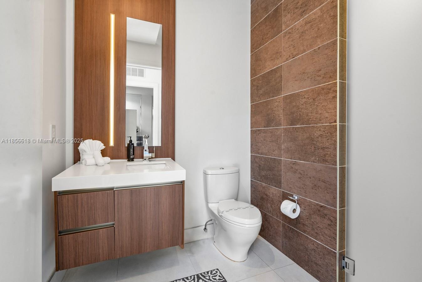 HIMMARSHEE PARK - Residential Lease