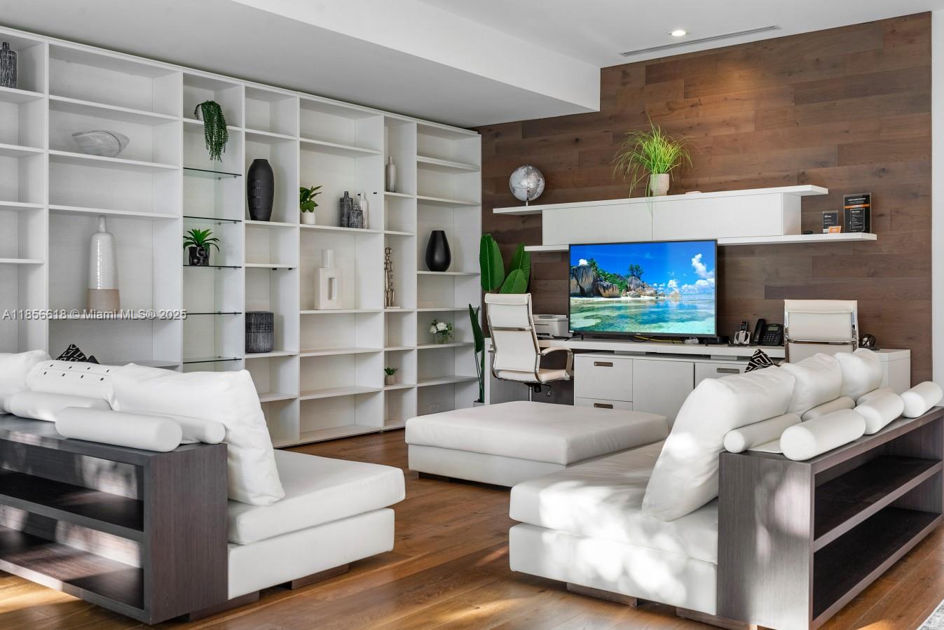 HIMMARSHEE PARK - Residential Lease