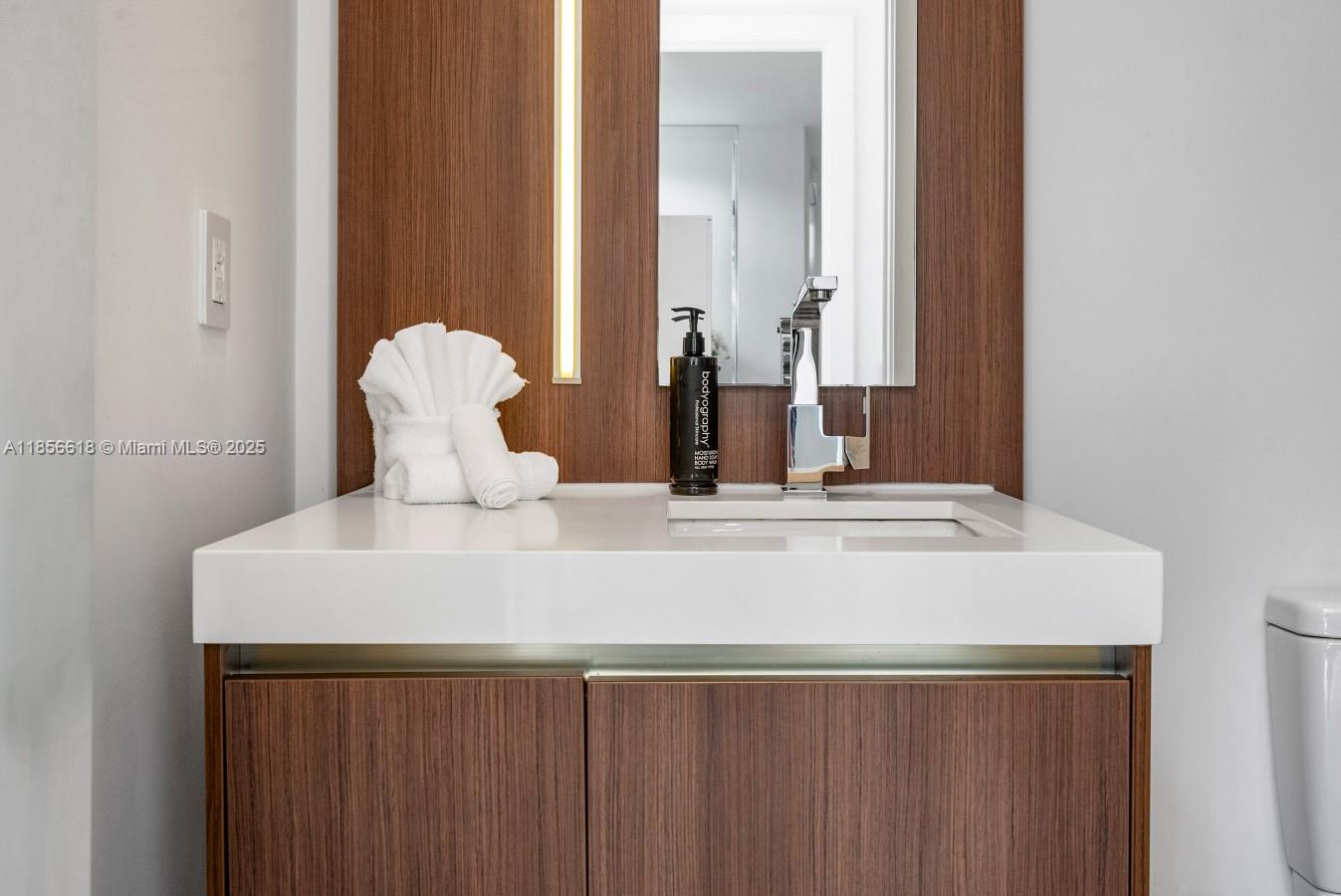 HIMMARSHEE PARK - Residential Lease