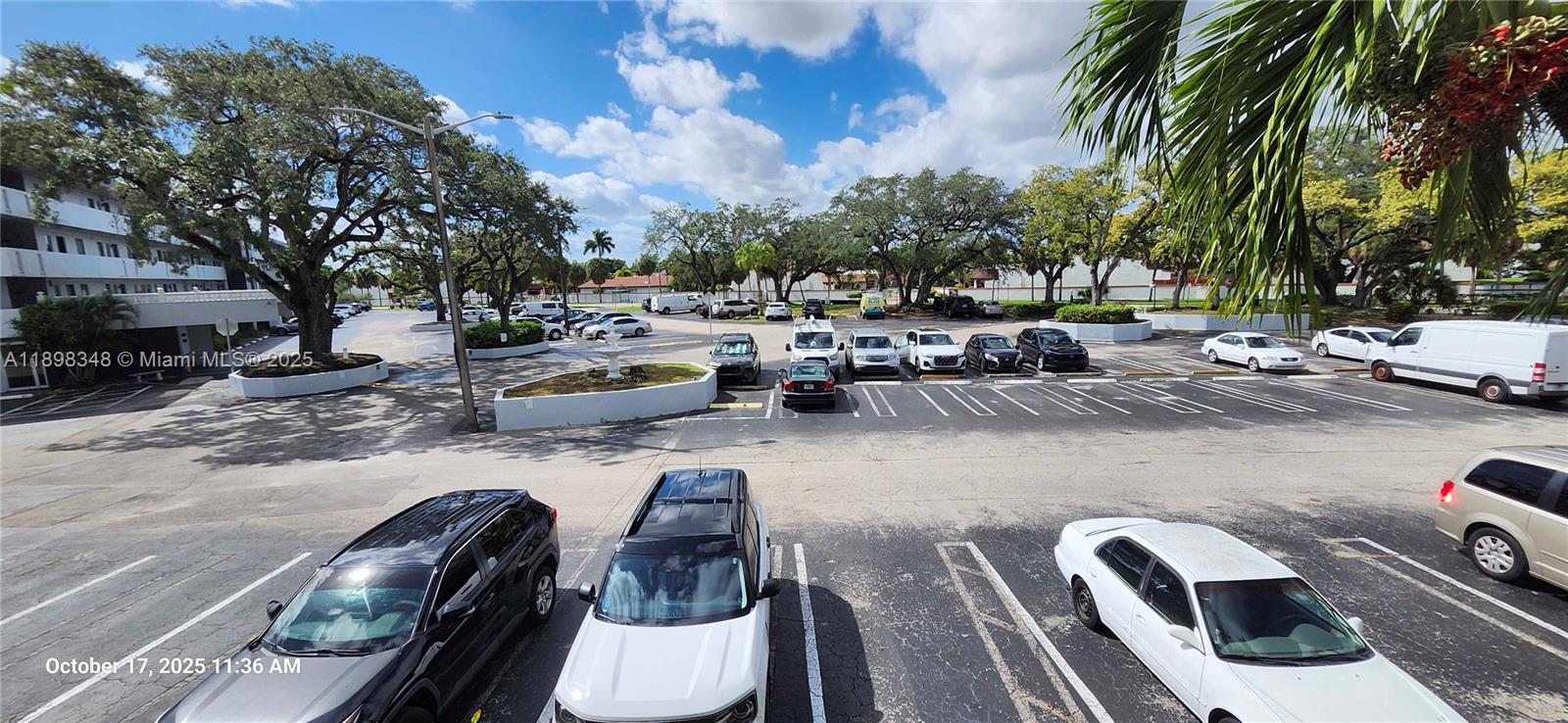 ROYAL OAKS CONDO - Residential Lease