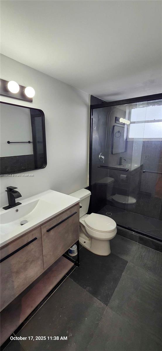 ROYAL OAKS CONDO - Residential Lease