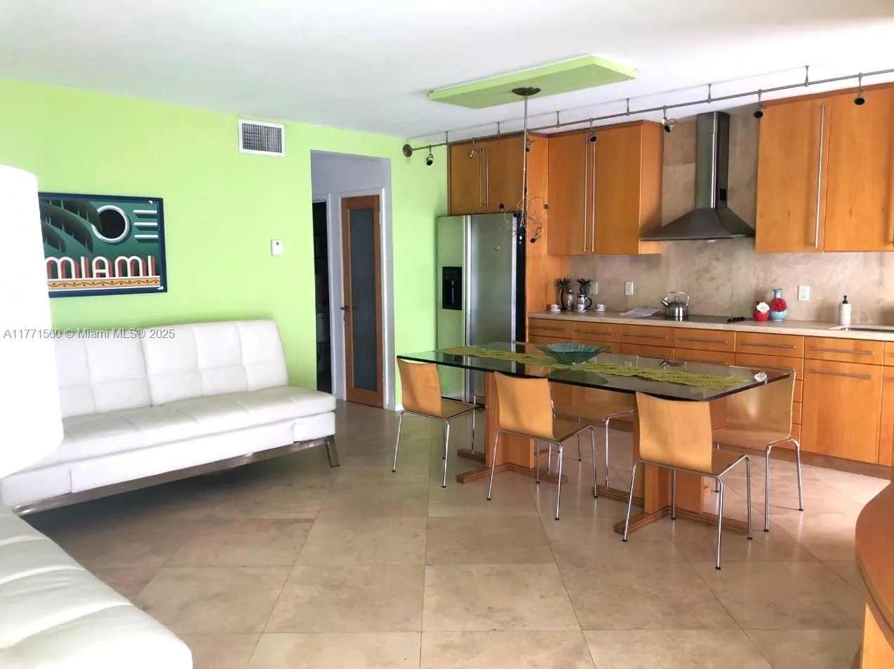 Miami Beach, Florida 33139, United States, 1 Bedroom Bedrooms, ,2 BathroomsBathrooms,Residential,Active,95634