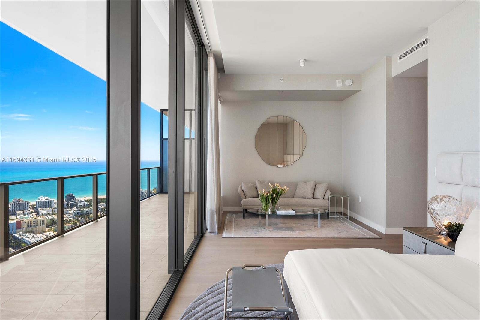 FIVE PARK - Residential